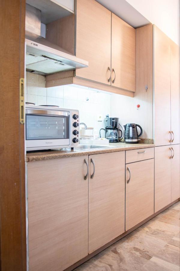 Minimal Near Center Apartment *